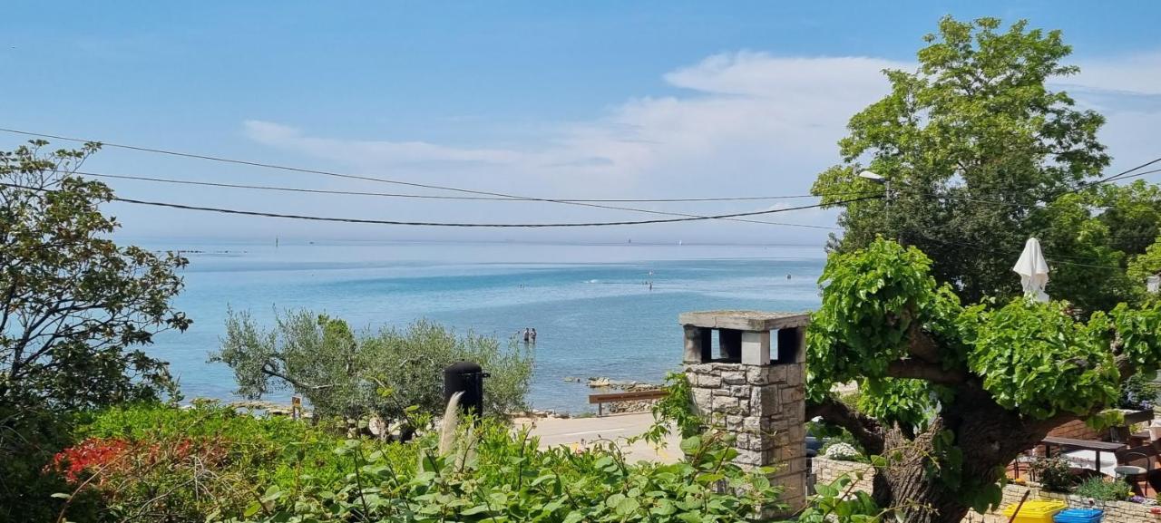 Romantic Apartment For Two On The Sea Zambratija  Exterior foto