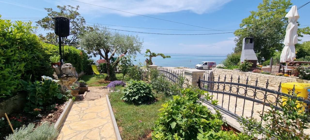 Romantic Apartment For Two On The Sea Zambratija  Exterior foto