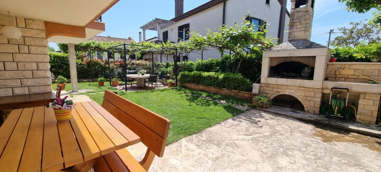 Romantic Apartment For Two On The Sea Zambratija  Exterior foto